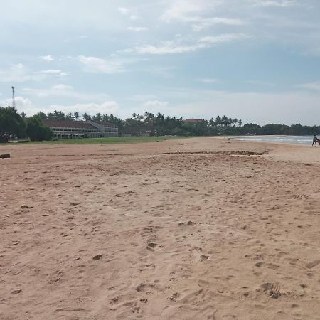 Tharul Home Bentota Esterno foto