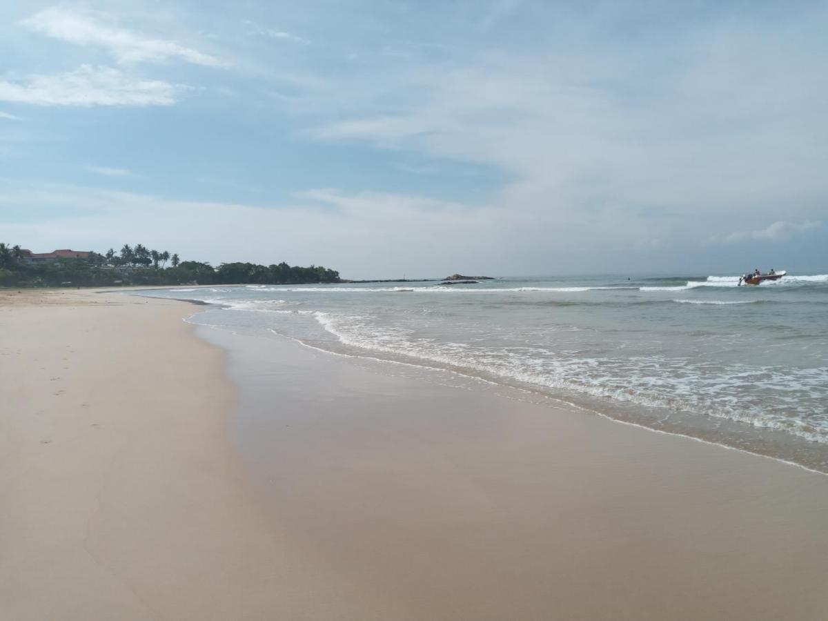 Tharul Home Bentota Esterno foto