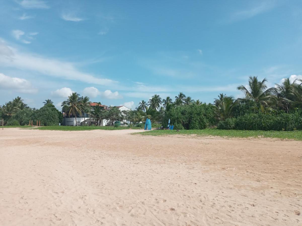 Tharul Home Bentota Esterno foto